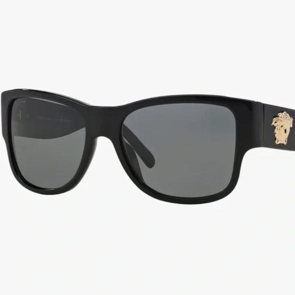 NWT Versace Polarized Black Sunglasses AUTHENTICATED